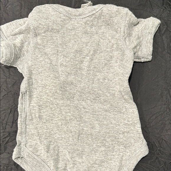 Newborn Gray Graphic Onesie - Picture 5 of 6
